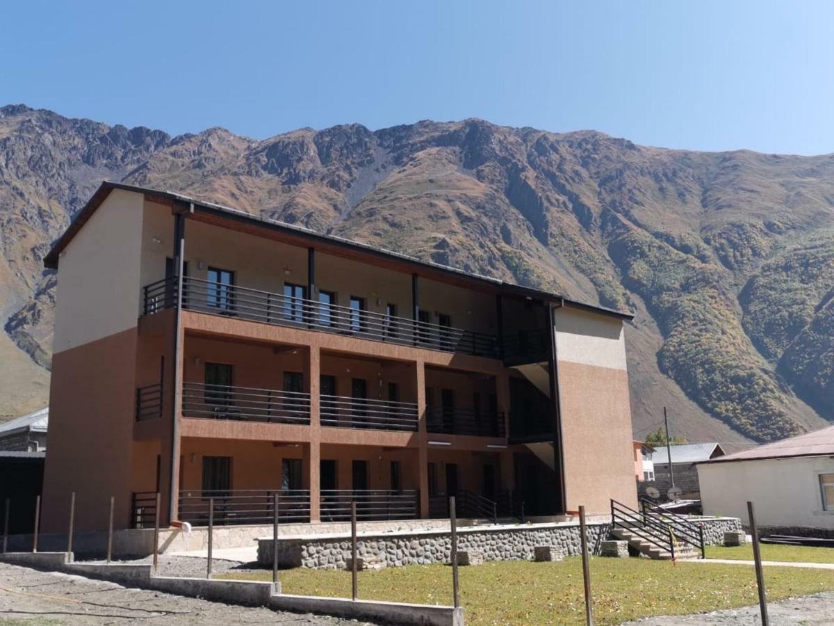 Guest House Oxygen Kazbegi Exterior foto